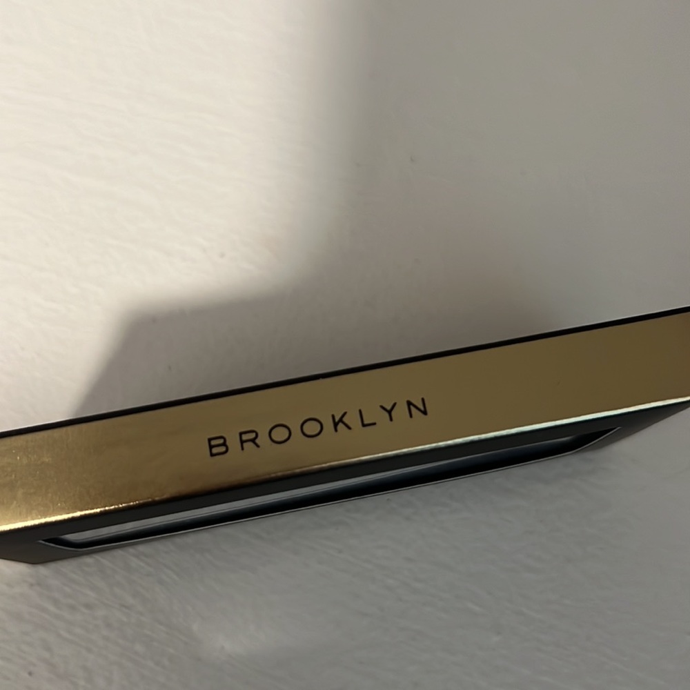 Lashes - Picture 2 of 4